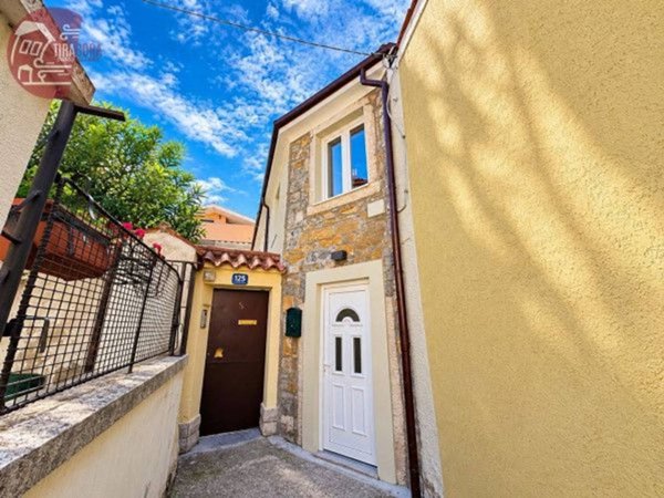 appartamento in vendita a Trieste in zona Chiadino