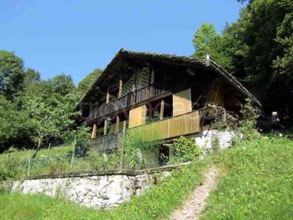 casa semindipendente in vendita ad Alagna Valsesia