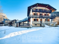 casa indipendente in vendita ad Alagna Valsesia in zona Riva Valdobbia