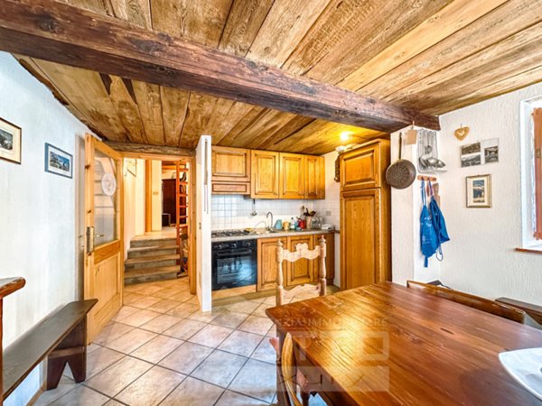 casa indipendente in vendita ad Alagna Valsesia in zona Riva Valdobbia