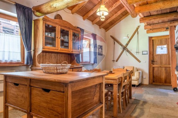 appartamento in vendita ad Alagna Valsesia in zona Isolello