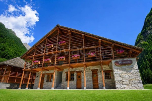 negozio in vendita ad Alagna Valsesia in zona Wittwosma