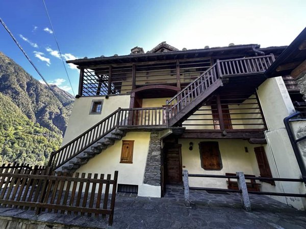 appartamento in vendita ad Alagna Valsesia in zona Riva Valdobbia