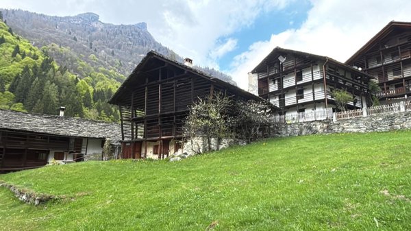 casa indipendente in vendita ad Alagna Valsesia