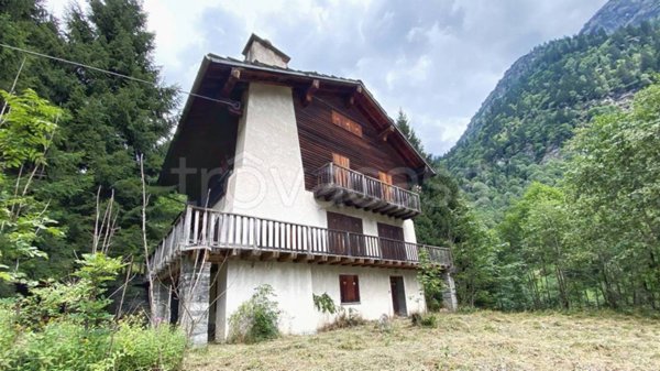 casa indipendente in vendita ad Alagna Valsesia