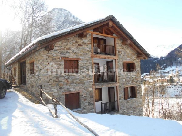 appartamento in vendita ad Alagna Valsesia in zona Piana Fuseria