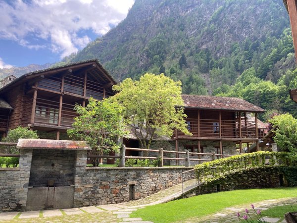 appartamento in vendita ad Alagna Valsesia in zona Wittwosma