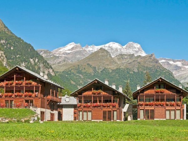 casa indipendente in vendita ad Alagna Valsesia in zona Riva Valdobbia