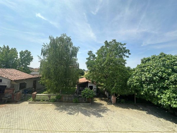 casa indipendente in vendita ad Alice Castello