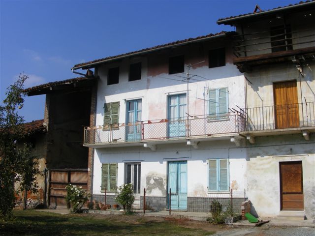 casa indipendente in vendita ad Alice Castello
