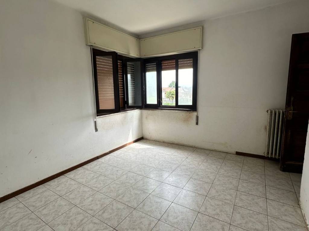 casa indipendente in vendita ad Alice Castello
