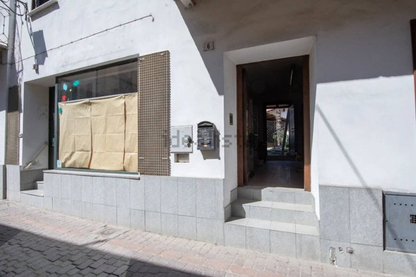 villa in vendita ad Alice Castello