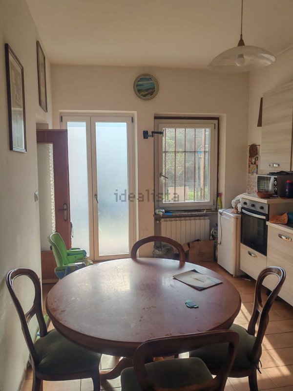 casa indipendente in vendita ad Alice Castello