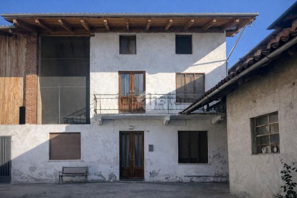 casa semindipendente in vendita ad Alice Castello