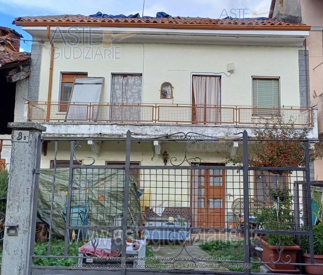 villa in vendita ad Alice Castello