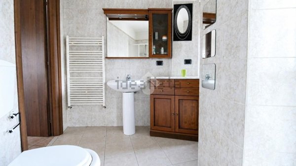 casa semindipendente in vendita ad Alice Castello