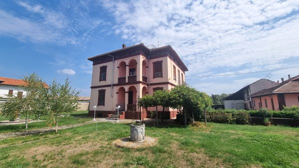 casa indipendente in vendita ad Arborio