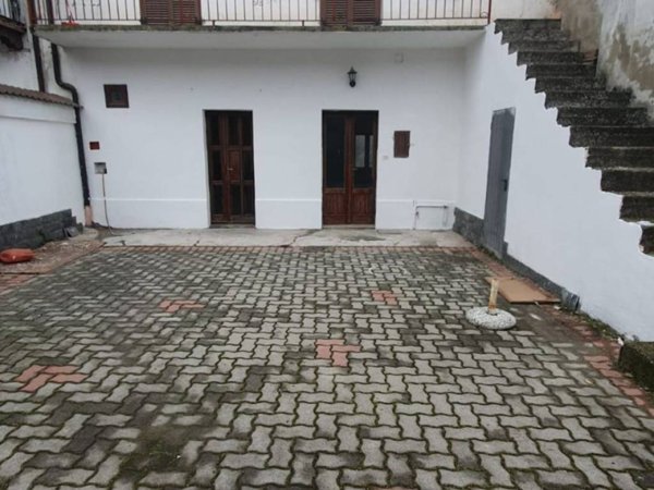 casa indipendente in vendita ad Asigliano Vercellese