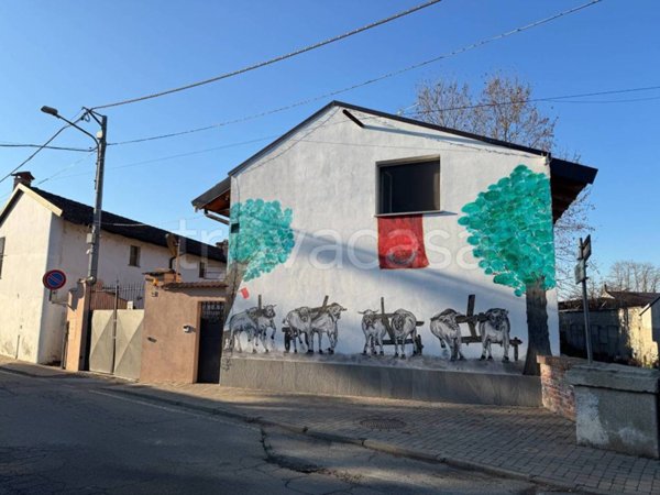 casa indipendente in vendita ad Asigliano Vercellese