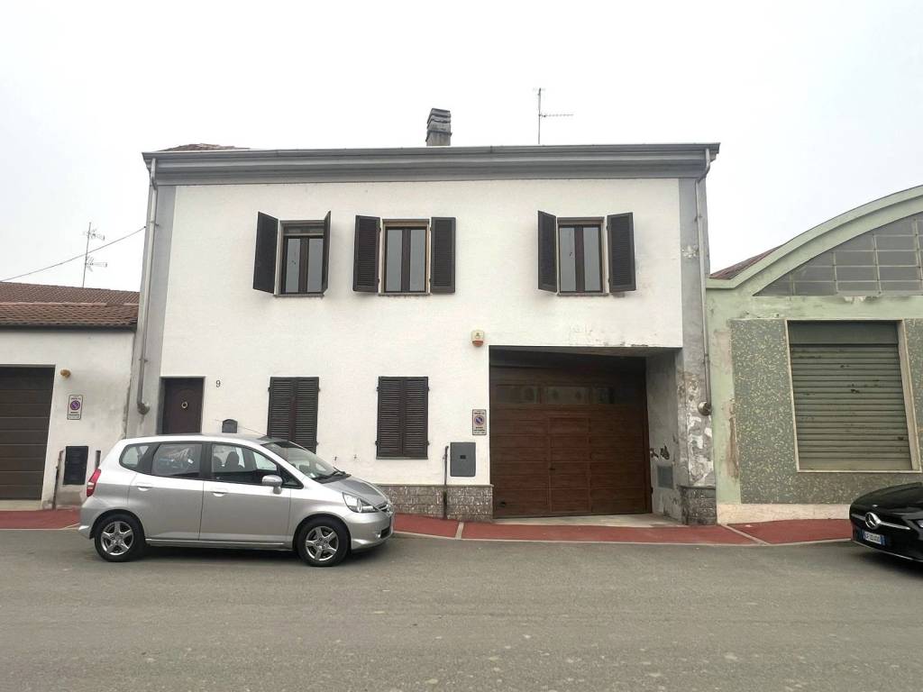 casa indipendente in vendita ad Asigliano Vercellese