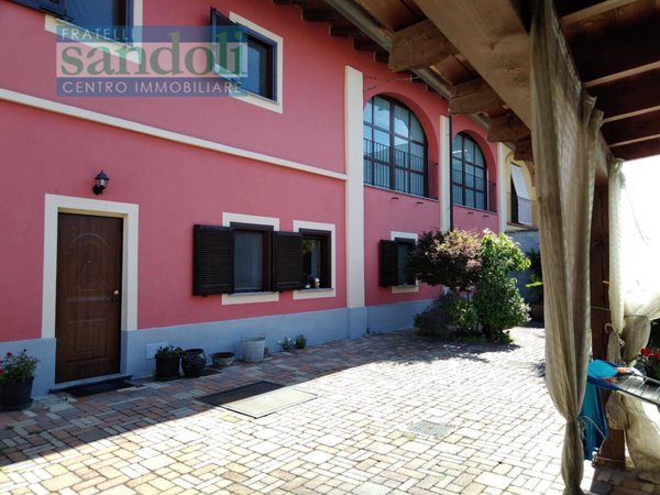 casa indipendente in vendita ad Asigliano Vercellese