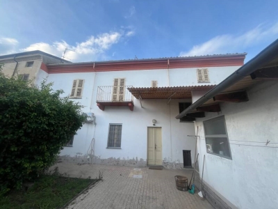 casa indipendente in vendita ad Asigliano Vercellese