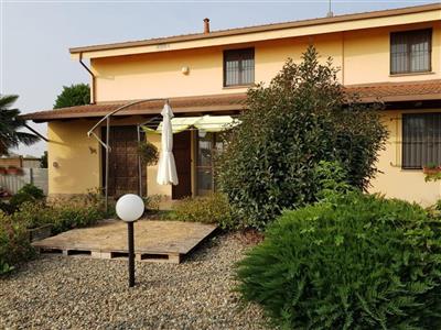 casa indipendente in vendita ad Asigliano Vercellese