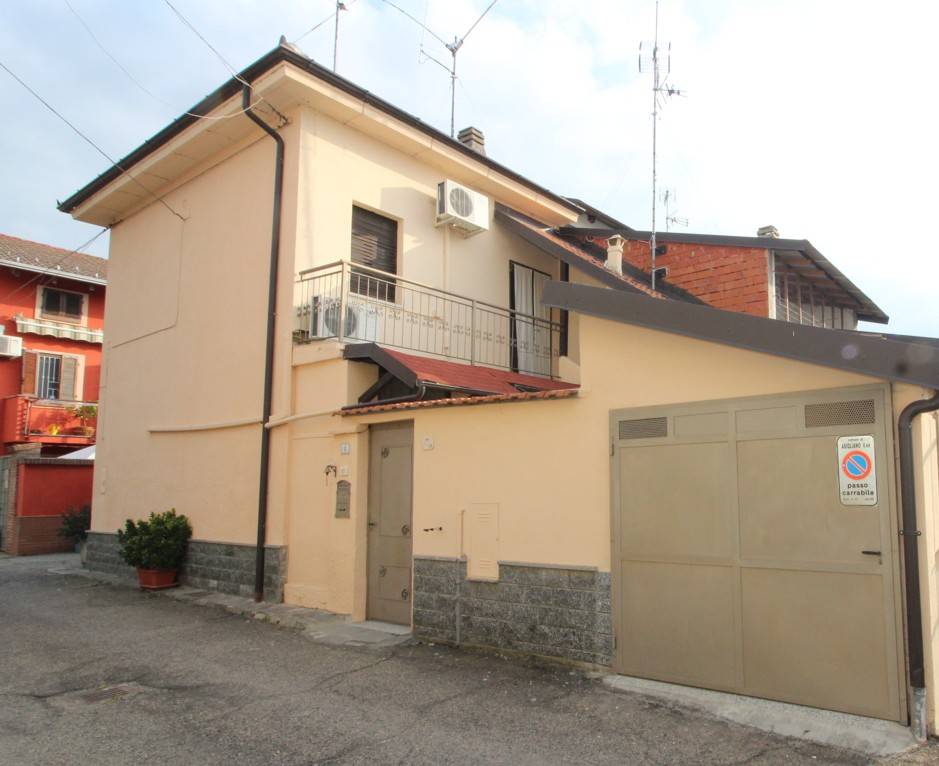 casa indipendente in vendita ad Asigliano Vercellese