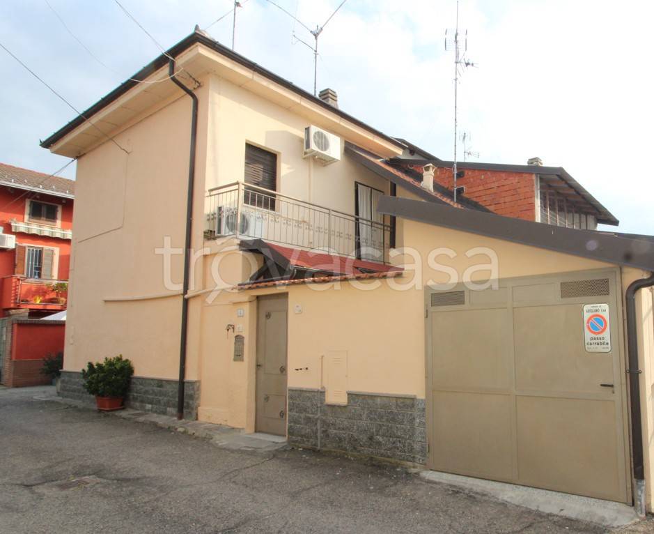 casa indipendente in vendita ad Asigliano Vercellese