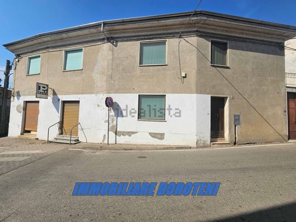 casa indipendente in vendita ad Asigliano Vercellese