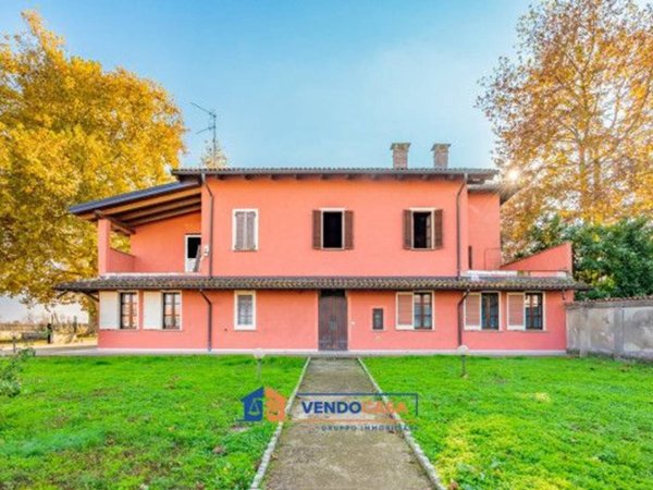 casa indipendente in vendita ad Asigliano Vercellese