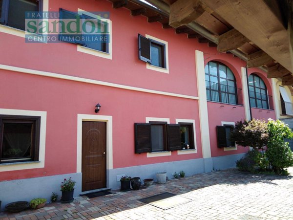 casa indipendente in vendita ad Asigliano Vercellese