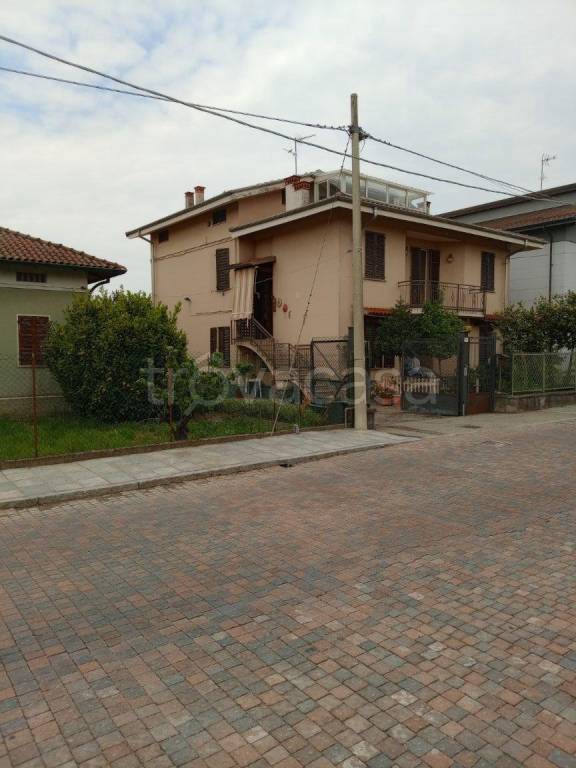 casa indipendente in vendita a Balocco