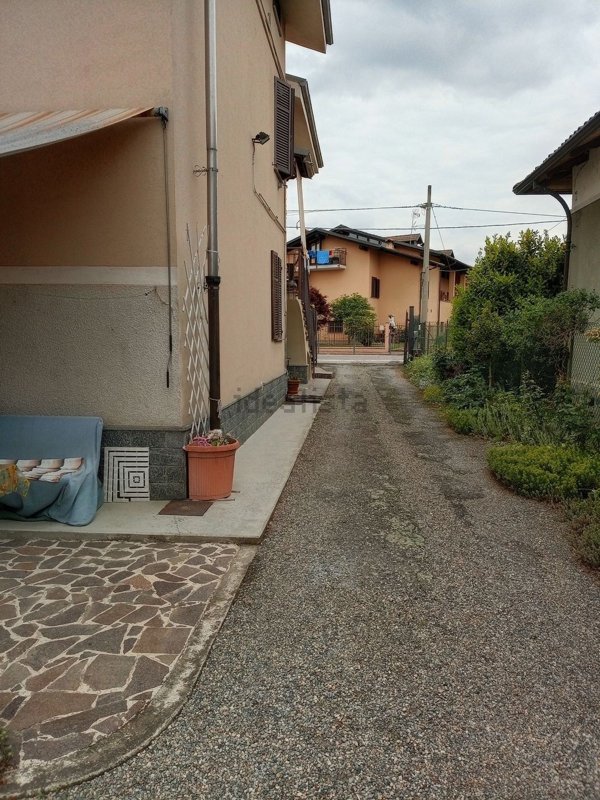 casa indipendente in vendita a Balocco