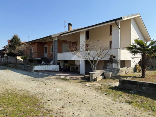 casa indipendente in vendita a Bianzè