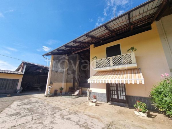 casa indipendente in vendita a Bianzè