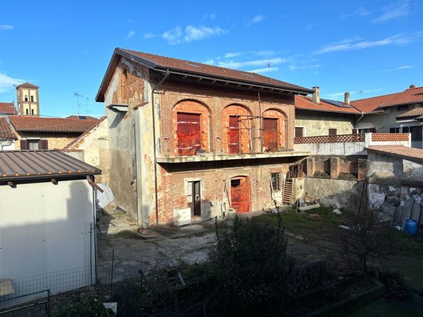 casa indipendente in vendita a Bianzè