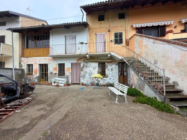 casa indipendente in vendita a Bianzè
