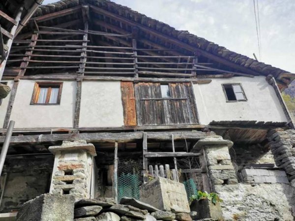 casa indipendente in vendita a Boccioleto in zona Fervento