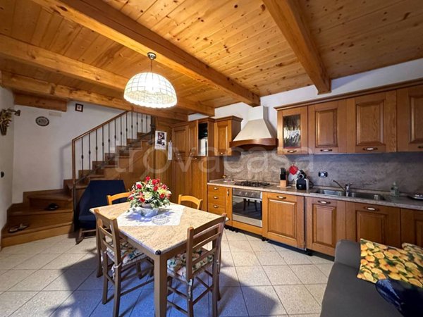 casa indipendente in vendita a Boccioleto