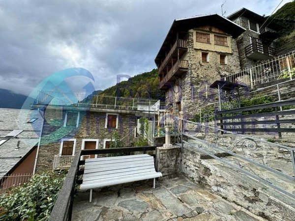 casa indipendente in vendita a Boccioleto