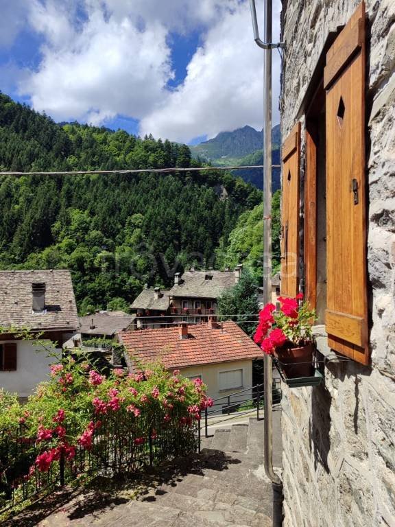 casa indipendente in vendita a Boccioleto in zona Fervento