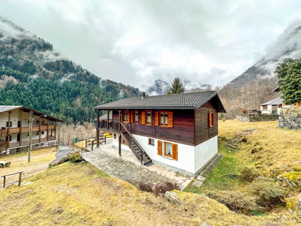 casa indipendente in vendita a Boccioleto in zona Fervento