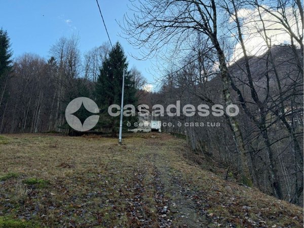 casale in vendita a Boccioleto in zona Oro