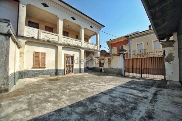 pentavano in vendita a Borgo d'Ale
