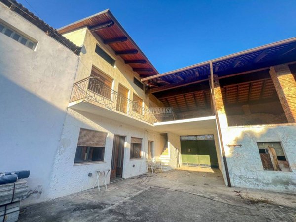 casa indipendente in vendita a Borgo d'Ale