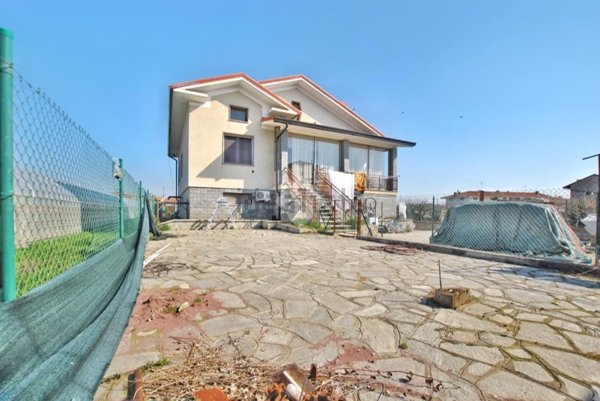 pentavano in vendita a Borgo d'Ale