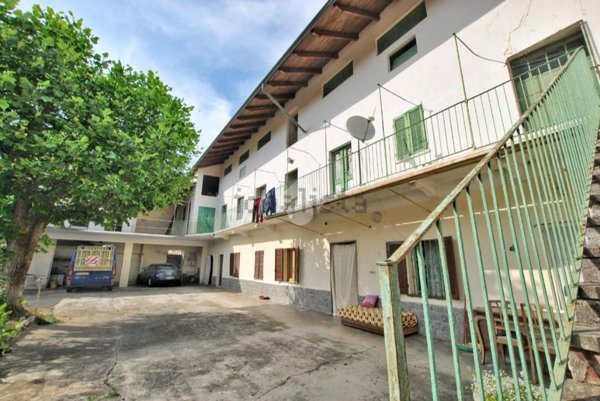casa indipendente in vendita a Borgo d'Ale