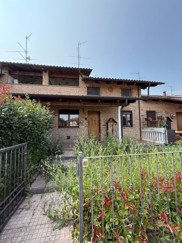 casa indipendente in vendita a Borgo d'Ale