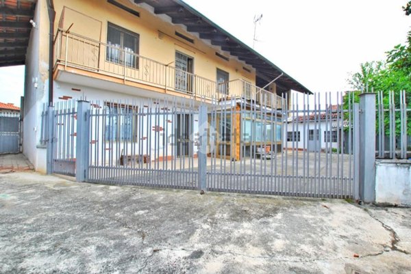 casa indipendente in vendita a Borgo d'Ale